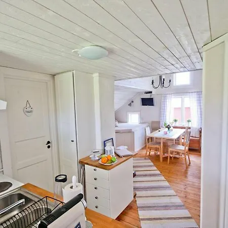 Broby Bed & Breakfast Nyköping Esterno foto