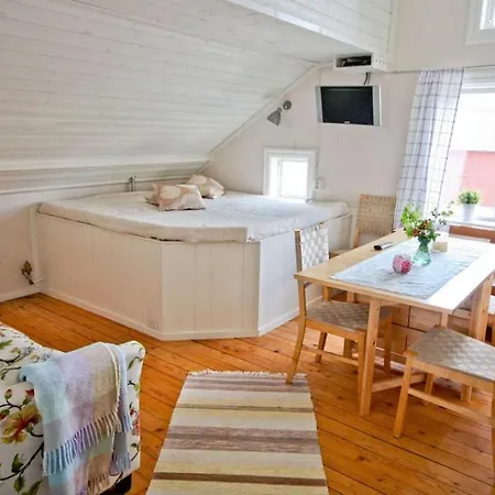 Broby Bed & Breakfast Nyköping Esterno foto